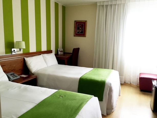 Imagen de la habitación del Hotel Runcu. Foto 9