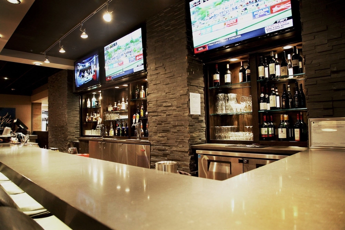 Imagen del bar/restaurante del Hotel Rundlestone Lodge. Foto 6