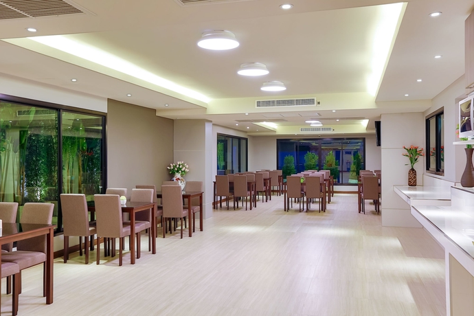 Imagen de los interiores del Hotel Rung Aroon By Le Siri. Foto 16