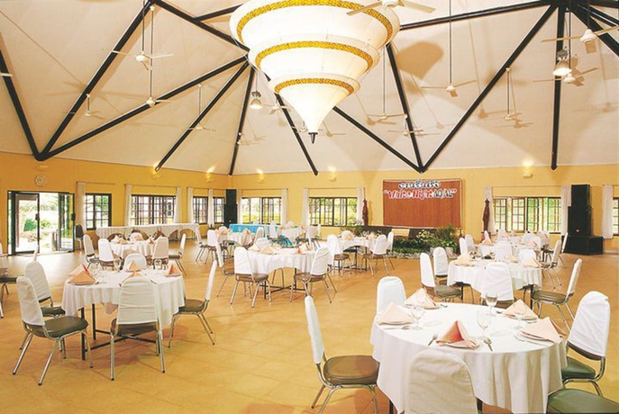 Imagen de los interiores del Hotel Rungyen Resort. Foto 18