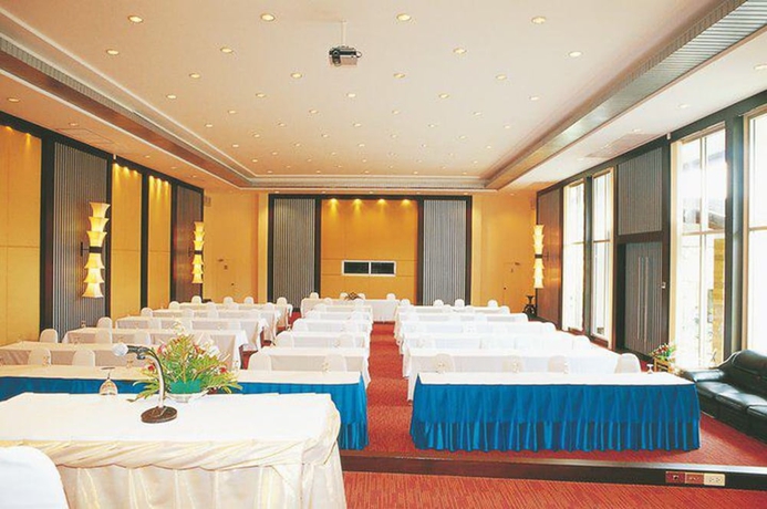 Imagen de los interiores del Hotel Rungyen Resort. Foto 19