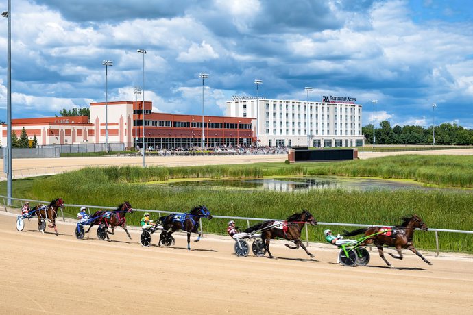 Imagen de los exteriores del Hotel Running Aces Hotel & Casino, Trademark Collection by Wyndham. Foto 14