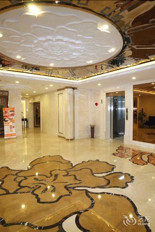 Imagen de los interiores del Hotel Runzeng Hotel. Foto 19