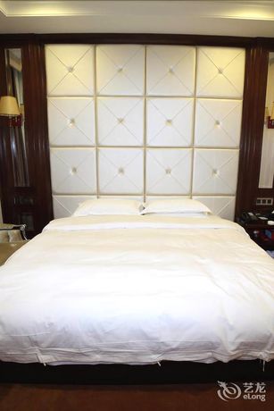 Imagen de la habitación del Hotel Runzeng Hotel. Foto 9