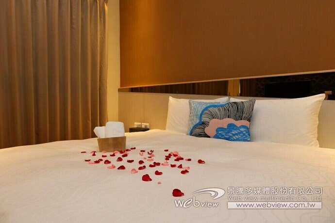 Imagen de la habitación del Hotel Ruo Shui Hotspring. Foto 14