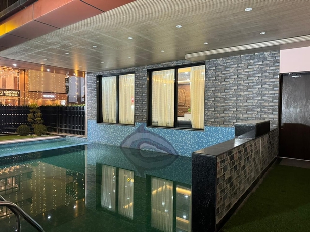 Imagen de la piscina del Hotel Rupasi Bangla-lll. Foto 14