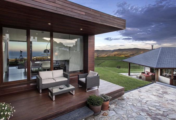 Imagen de los exteriores del Hotel Rural 3 Cabos. Foto 11