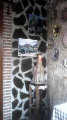 Imagen general del Hotel Rural ALOJAMIENTO RURAL LA CASERIA DE PIEDRA RESTAURANTE. Foto 2