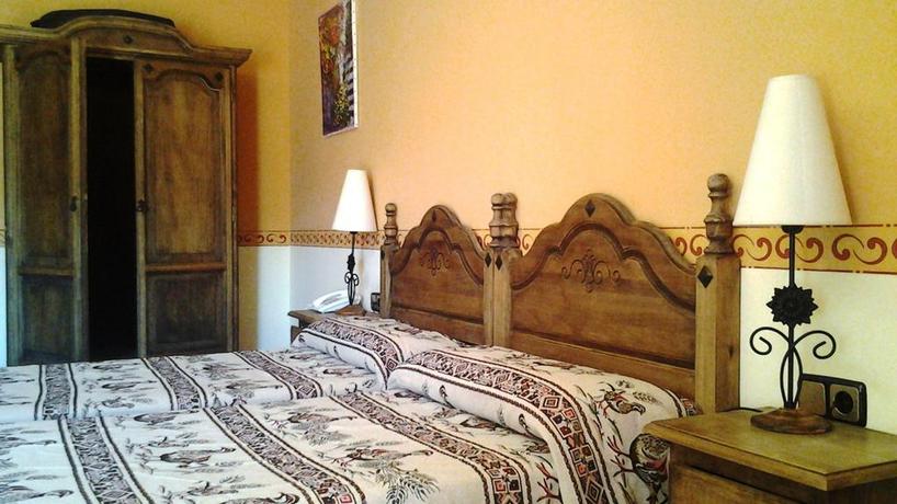 Imagen general del Hotel Rural ALOJAMIENTO RURAL LA CASERIA DE PIEDRA RESTAURANTE. Foto 6