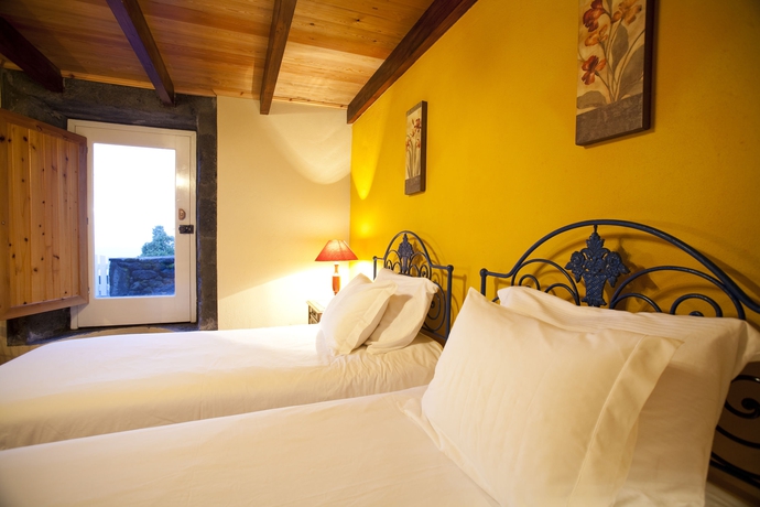 Imagen de la habitación del Hotel Rural Adegas Do Pico. Foto 4