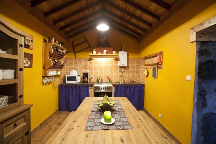 Imagen de la habitación del Hotel Rural Adegas Do Pico. Foto 6