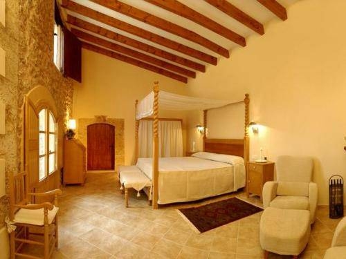 Imagen de la habitación del Hotel Rural Agritourismo Alquería Blanca. Foto 11