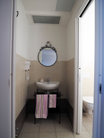 Imagen de la habitación del Hotel Rural Agriturismo I Castellari. Foto 8