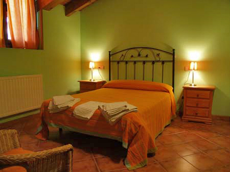 Imagen de la habitación del Hotel Rural Aialusa Casa Rural. Foto 2