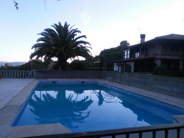 Imagen de la piscina del Hotel Rural Aldea Figueiredo. Foto 11