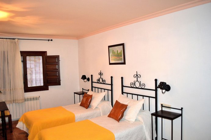 Imagen de la habitación del Hotel Rural Alfajía De Antonio. Foto 4