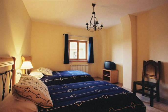 Imagen de la habitación del Hotel Rural Altogredos. Foto 3