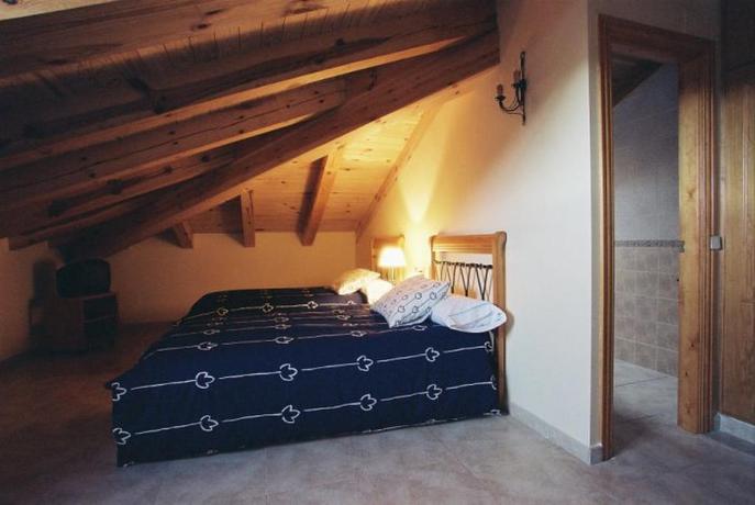 Imagen de la habitación del Hotel Rural Altogredos. Foto 4