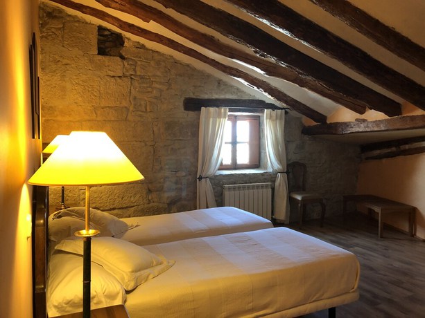 Imagen de la habitación del Hotel Rural Ana de Navarra. Foto 15