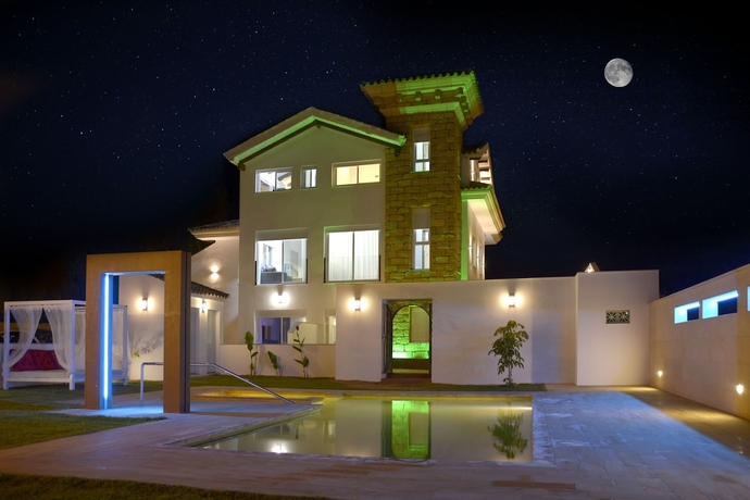 Imagen general del Hotel Rural Apartments El Lago. Foto 1