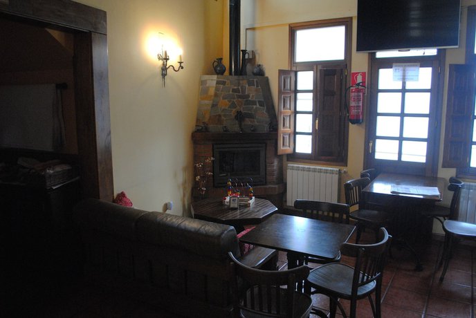 Imagen del bar/restaurante del Hotel Rural Astur Regal. Foto 3
