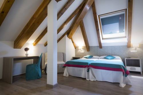 Imagen de la habitación del Hotel Rural Au&ntilde;amendi. Foto 3