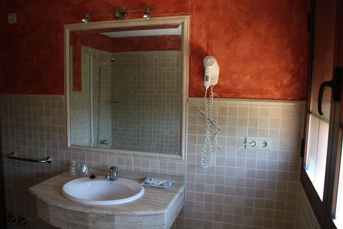 Imagen de la habitación del Hotel Rural Beneste Cazorla. Foto 8