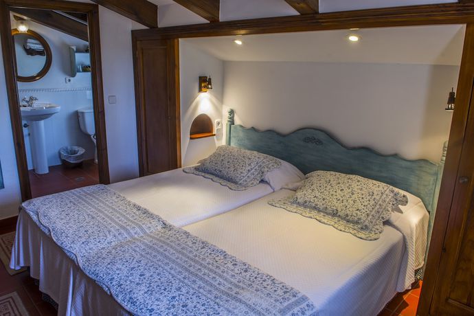 Imagen de la habitación del Hotel Rural Biniarroca - Adults Only. Foto 17