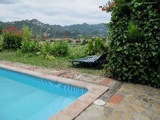 Imagen de la piscina del Hotel Rural Bisabuela Martina Posada Rural. Foto 7