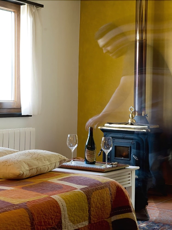 Imagen de la habitación del Hotel Rural CASA FONTEQUEIROSO (MUXÍA). Foto 8