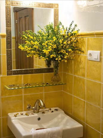 Imagen de la habitación del Hotel Rural CASA FONTEQUEIROSO (MUXÍA). Foto 17