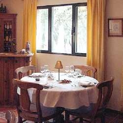 Imagen del bar/restaurante del Hotel Rural CASONA EL TEJAREJO. Foto 7