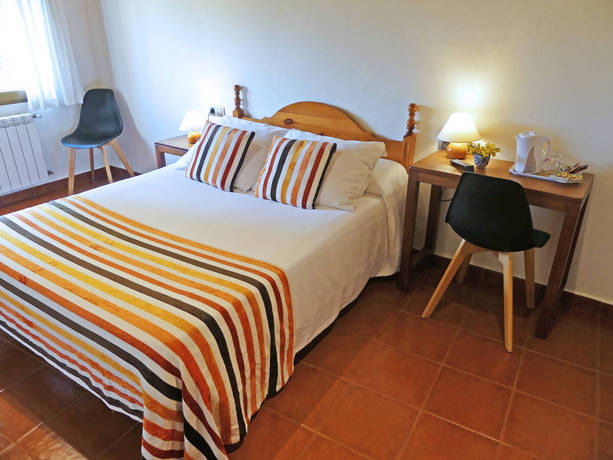 Imagen de la habitación del Hotel Rural Ca La Caputxeta. Foto 7