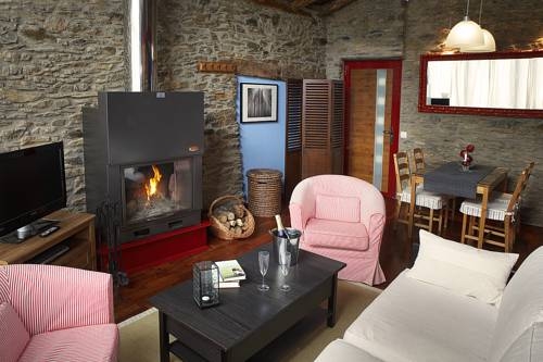 Imagen de la habitación del Hotel Rural Cal Bou Rural Resort. Foto 10