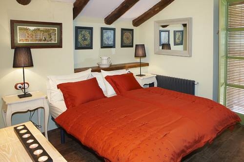 Imagen de la habitación del Hotel Rural Cal Bou Rural Resort. Foto 18