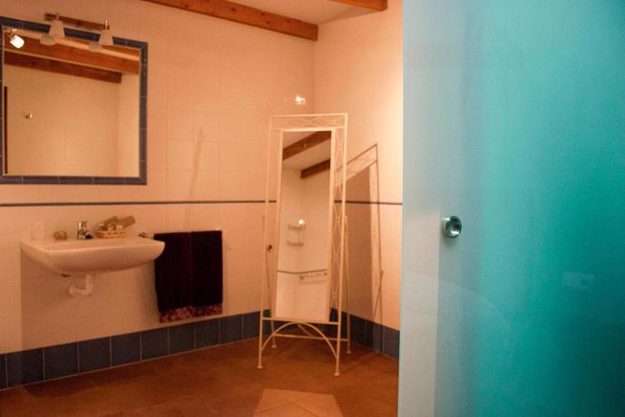 Imagen de los interiores del Hotel Rural Calzada Romana. Foto 10