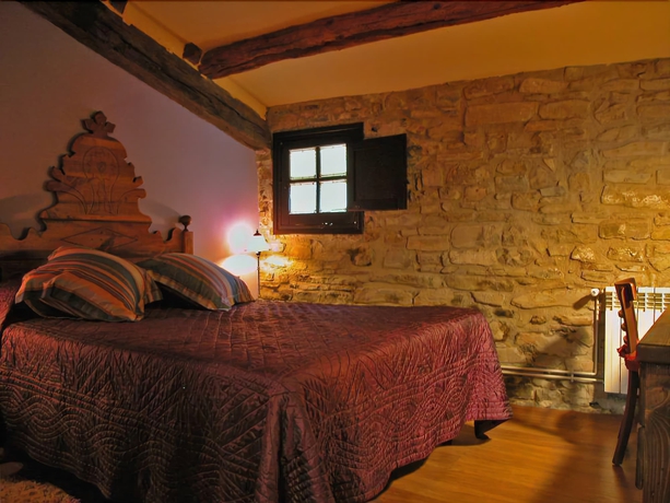Imagen de la habitación del Hotel Rural Campalans, Borred&aacute;. Foto 12