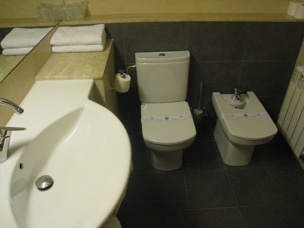 Imagen de la habitación del Hotel Rural Campalans, Borred&aacute;. Foto 15