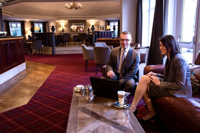 Imagen de los interiores del Hotel Rural Carden Park Golf Resort & Spa. Foto 9