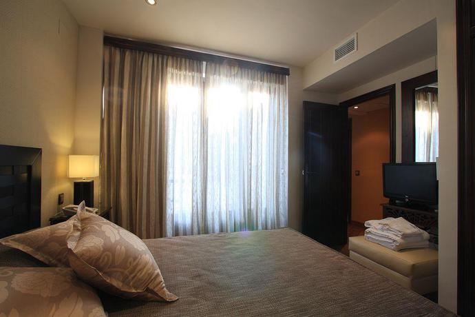 Imagen de la habitación del Hotel Rural Casa Baños De La Villa. Foto 4