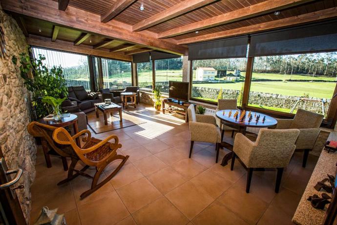 Imagen de los interiores del Hotel Rural Casa Casti&ntilde;eira. Foto 9