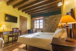 Imagen de la habitación del Hotel Rural Casa Do Merlo. Foto 2