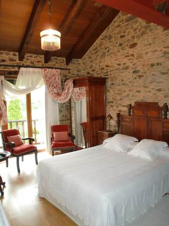 Imagen de la habitación del Hotel Rural Casa Peleyón. Foto 6