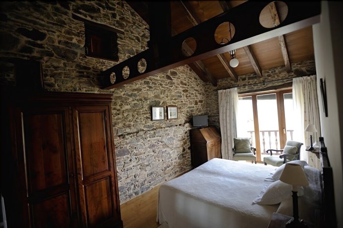 Imagen de la habitación del Hotel Rural Casa Peleyón. Foto 8