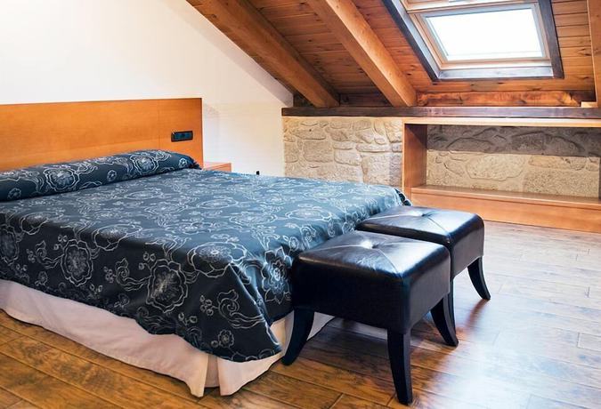 Imagen de la habitación del Hotel Rural Casa Rural Abadia Eiras. Foto 3