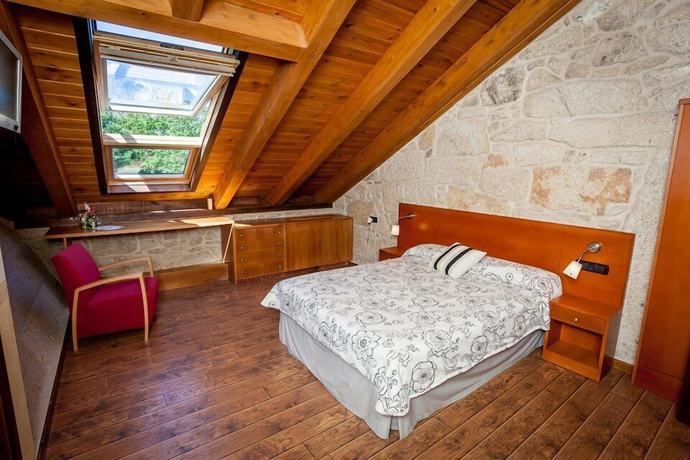 Imagen de la habitación del Hotel Rural Casa Rural Abadia Eiras. Foto 8