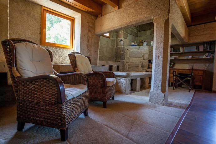 Imagen de los interiores del Hotel Rural Casa Rural Abadia Eiras. Foto 17