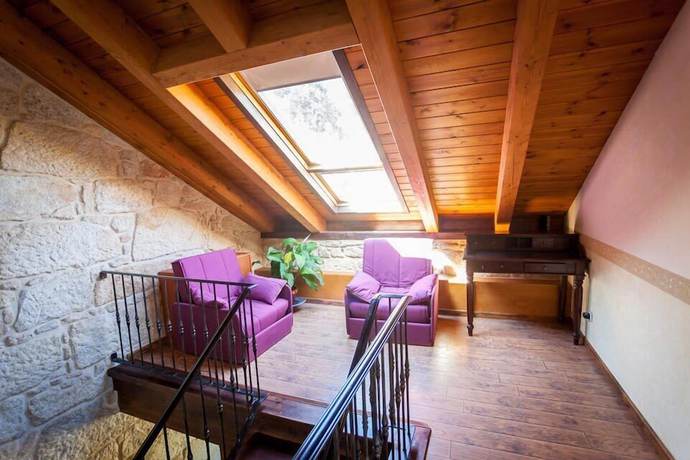 Imagen de los interiores del Hotel Rural Casa Rural Abadia Eiras. Foto 18