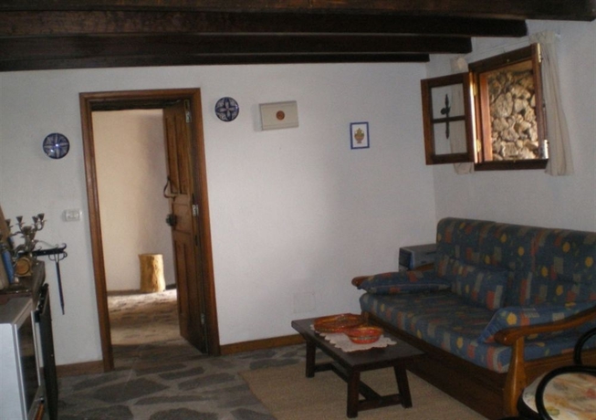 Imagen de los interiores del Hotel Rural Casa Rural Aborigen Bimbache. Foto 14