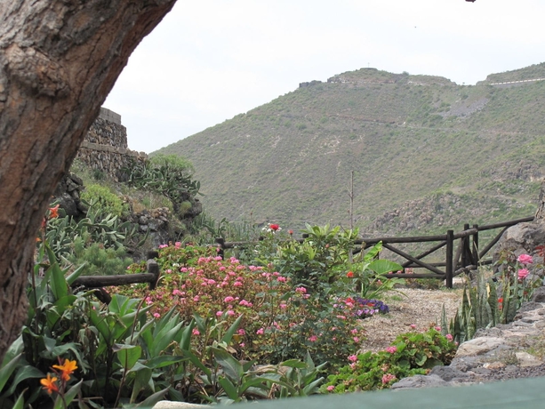 Imagen de los exteriores del Hotel Rural Casa Vera De La Hoya. Foto 11